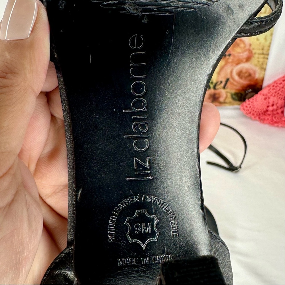 Liz Claiborne Ankle Strap Black Sandals Size 9 - Picture 12 of 14